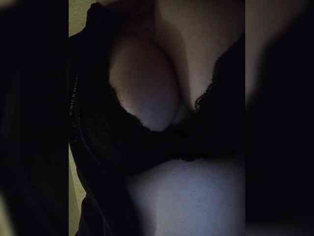 EveHugs webcam