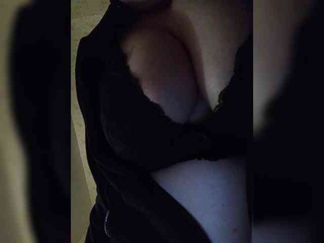 EveHugs webcam