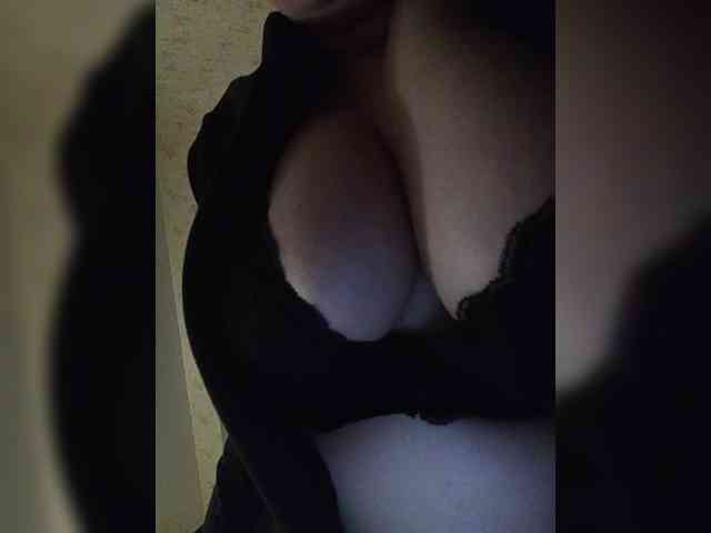EveHugs webcam