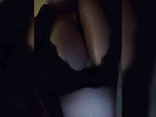 EveHugs webcam