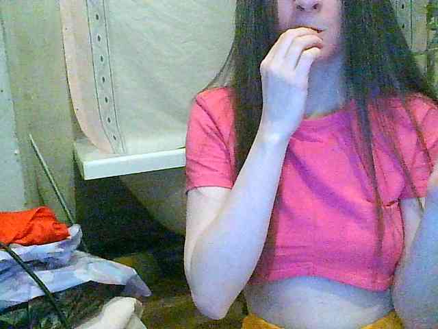 MagalitaAx webcam