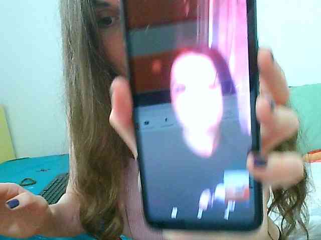 MagalitaAx webcam