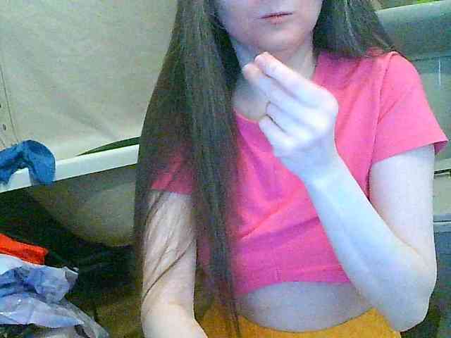 MagalitaAx webcam