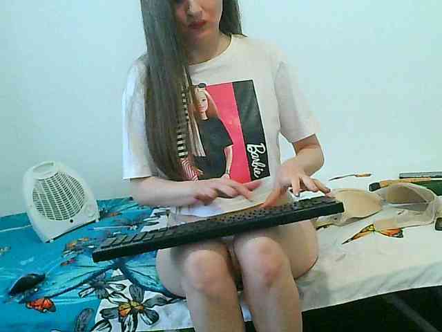 MagalitaAx webcam