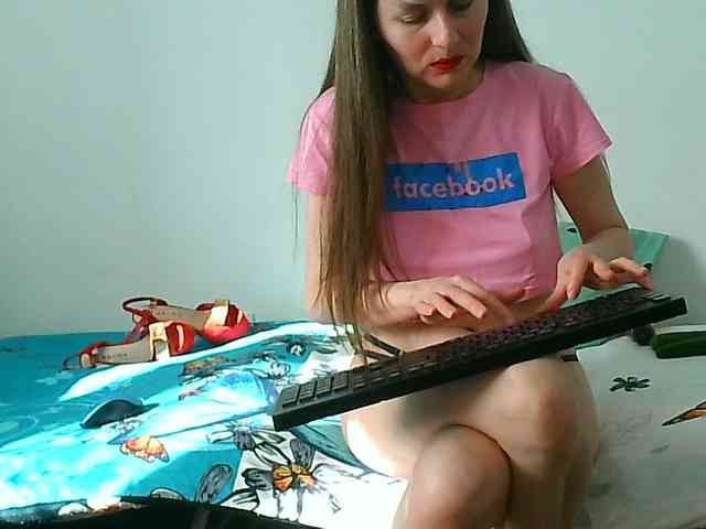 MagalitaAx webcam