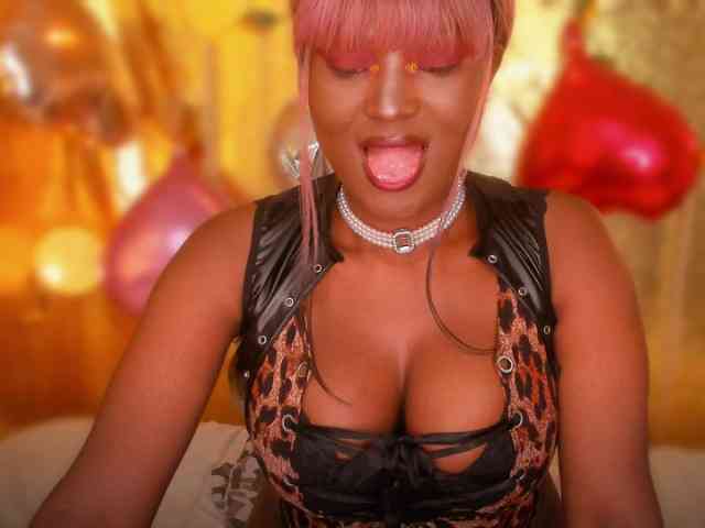 Miss-Kim-Luna webcam