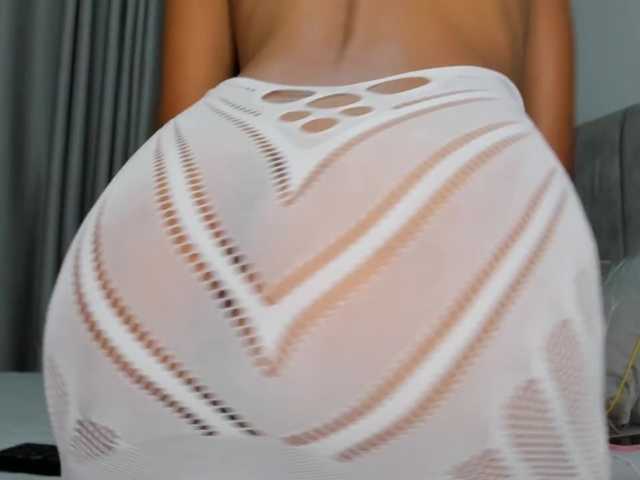 pretty-canella's BongaCams show and profile