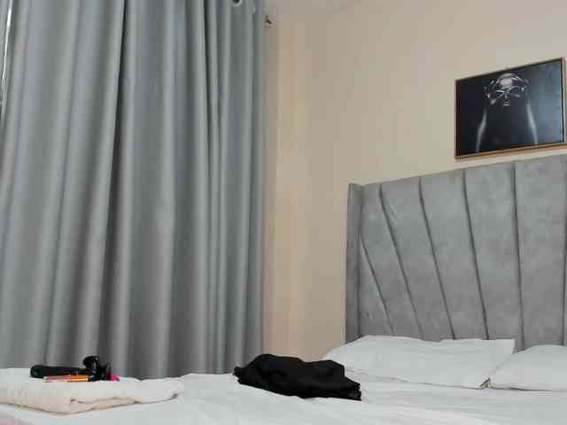 pretty-canella webcam
