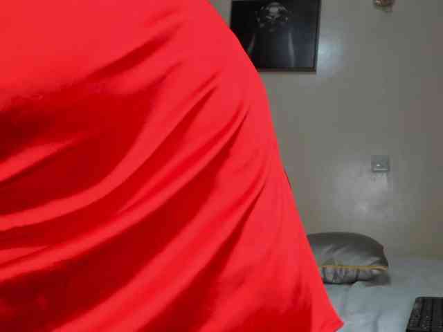 pretty-canella webcam