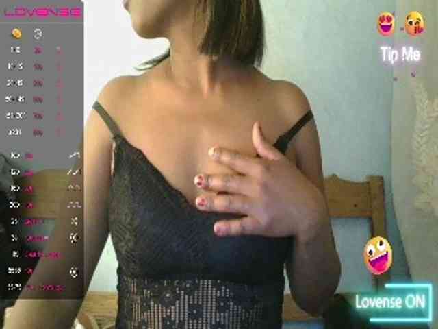 MayaQueen webcam