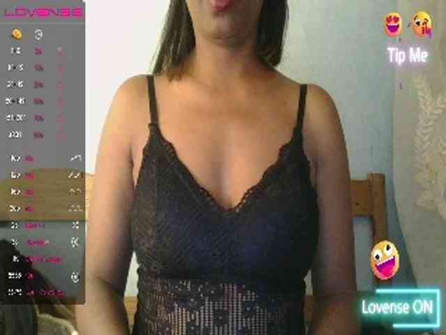 MayaQueen webcam