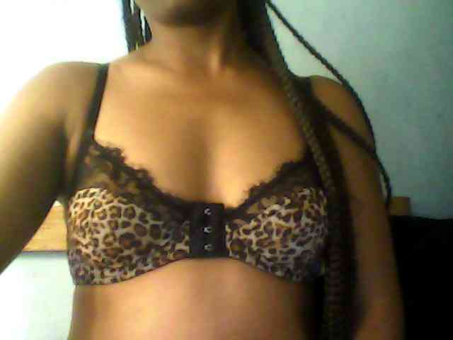MayaQueen webcam