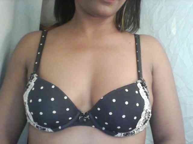 MayaQueen webcam