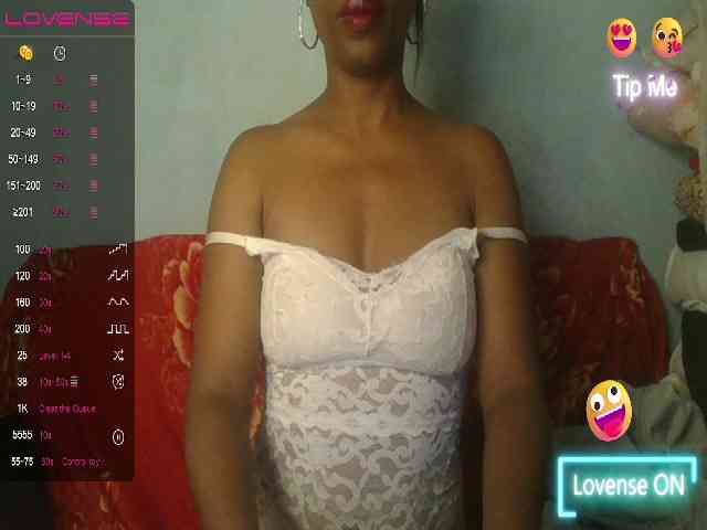 MayaQueen webcam