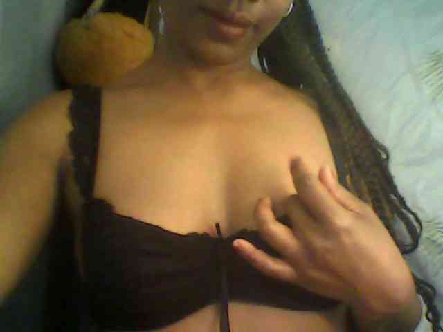 MayaQueen webcam