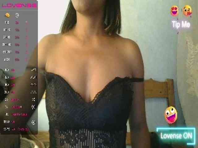MayaQueen webcam