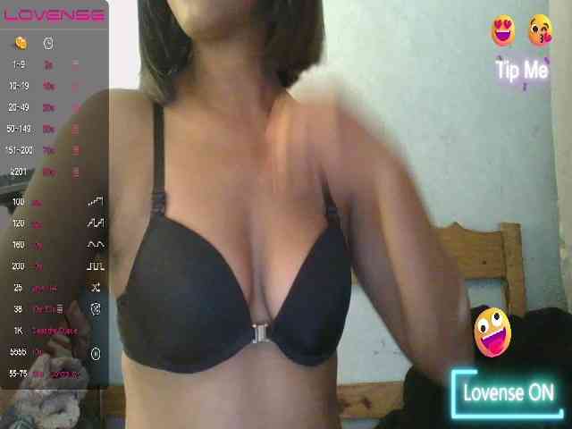 MayaQueen webcam