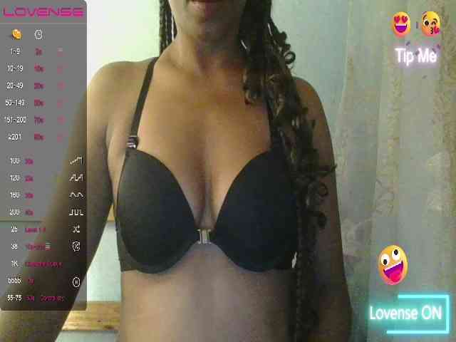 MayaQueen webcam