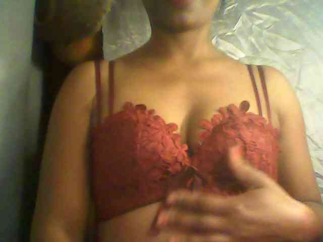 MayaQueen webcam