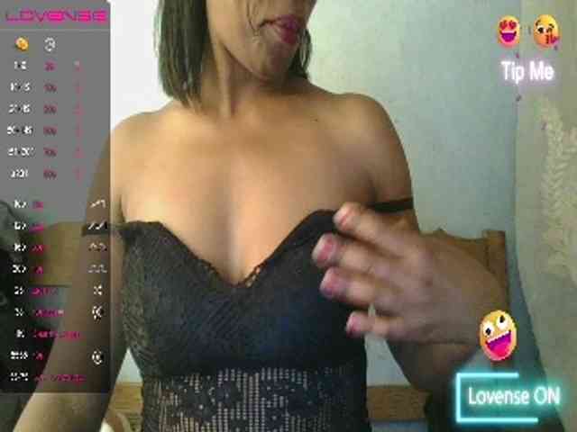MayaQueen webcam