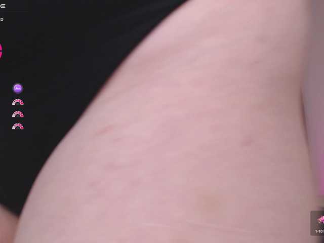 tradishka's BongaCams show and profile