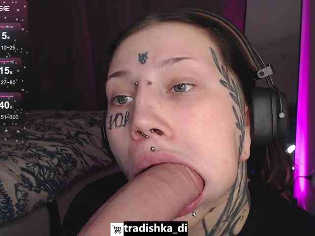 tradishka Live Webcam on BongaCams