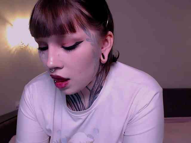 tradishka webcam