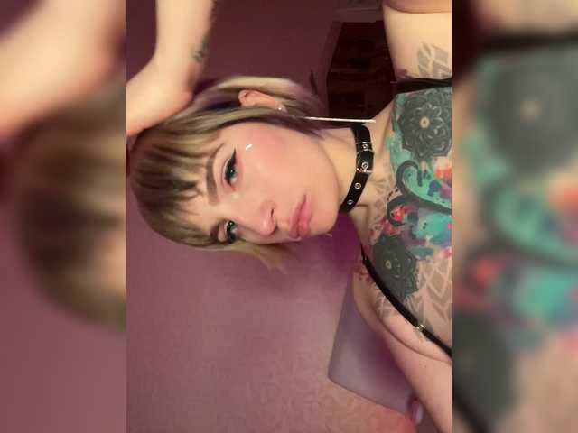 AbsintheGirl's BongaCams show and profile