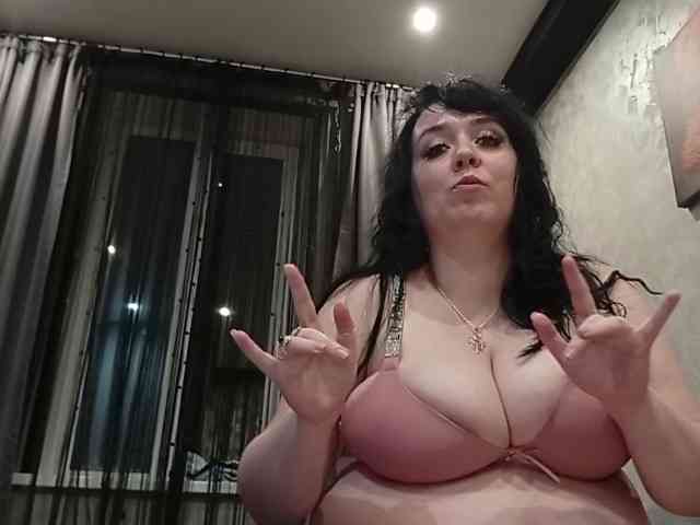 Leona_Sweetnest webcam