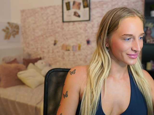  NicoletteShea01 chat room