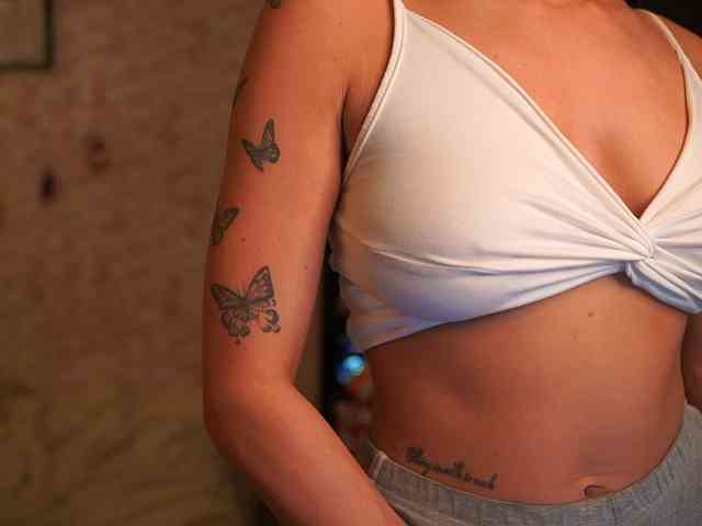 NicoletteShea01 NicoletteShea01