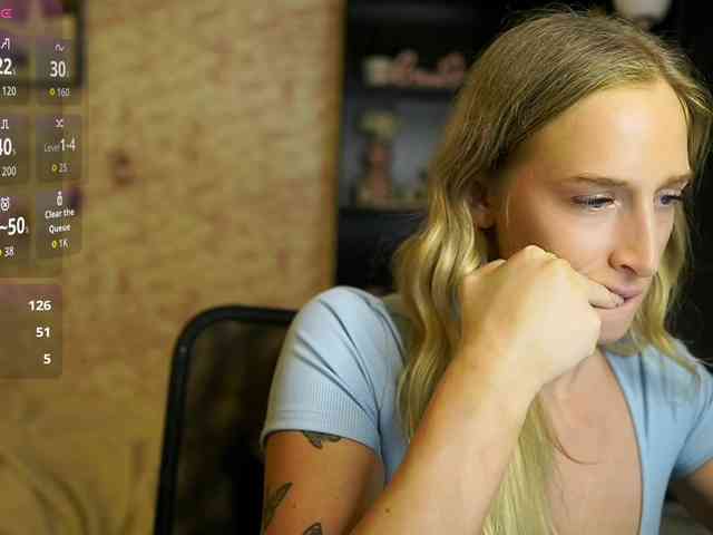 NicoletteShea01 webcam