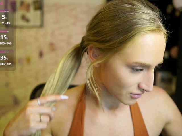 NicoletteShea01 webcam
