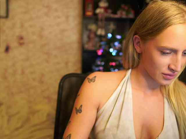 NicoletteShea01 NicoletteShea01