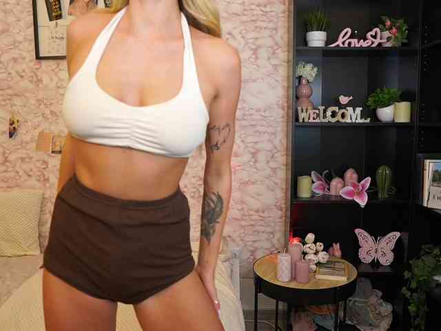 NicoletteShea01