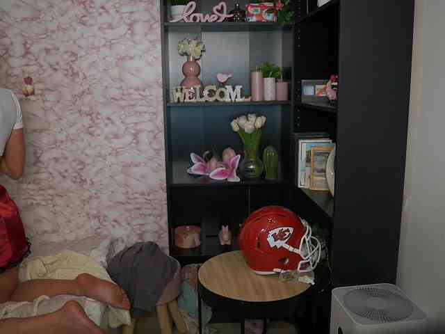 NicoletteShea01 webcam