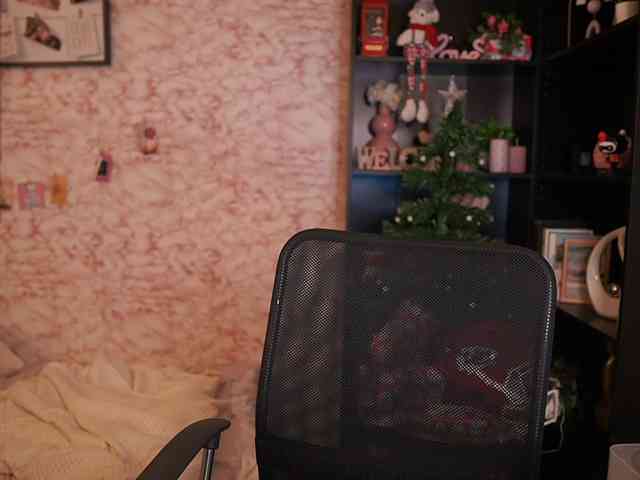 NicoletteShea01 NicoletteShea01