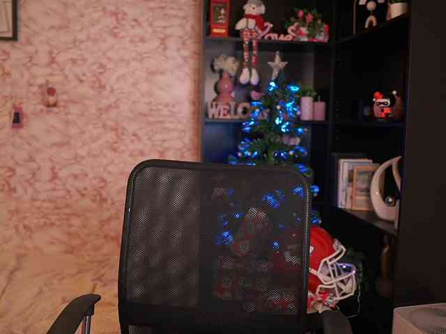 NicoletteShea01 NicoletteShea01