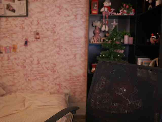 NicoletteShea01 webcam