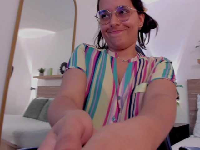 lucy-blue28's BongaCams show and profile