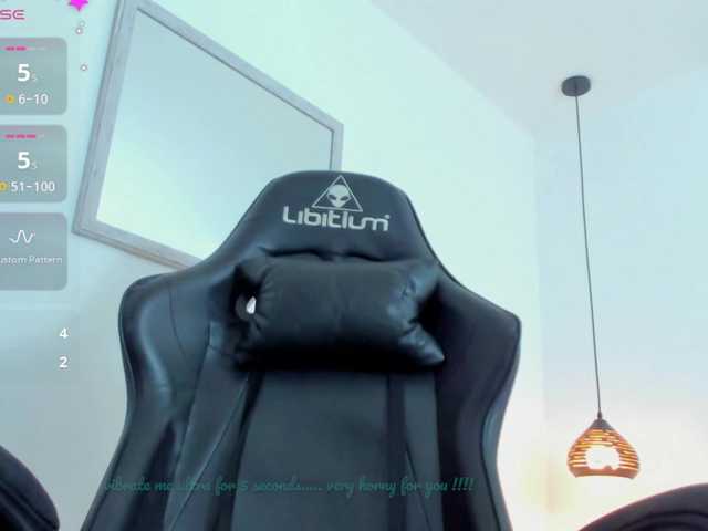 lucy-blue28's BongaCams show and profile