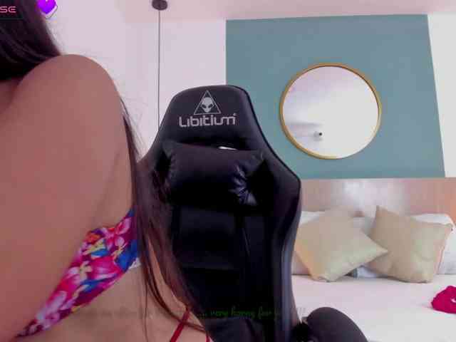 lucy-blue28 webcam