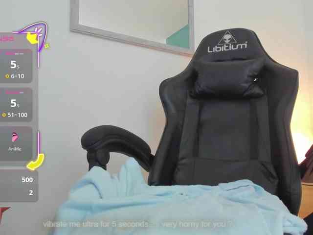 lucy-blue28 webcam