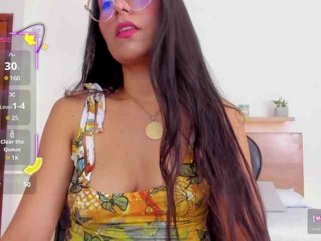 lucy-blue28 webcam