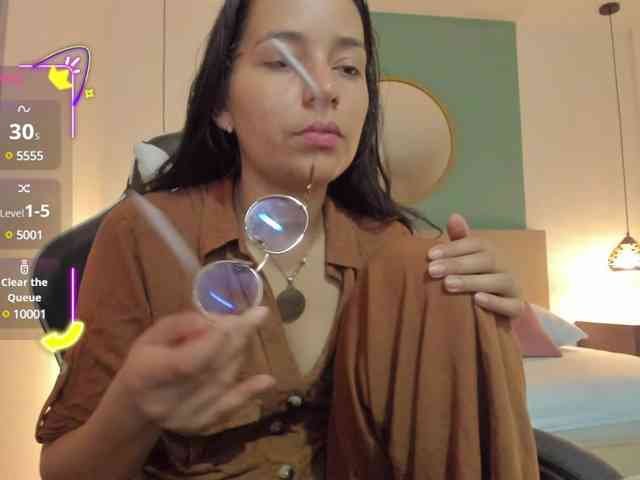 lucy-blue28 webcam