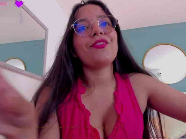 lucy-blue28 webcam
