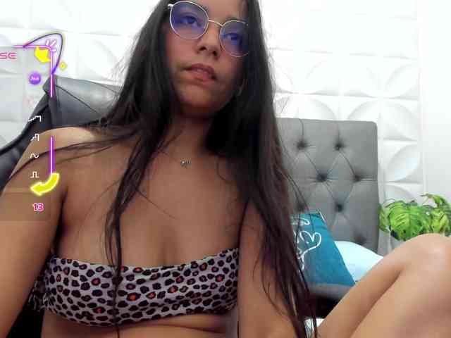 lucy-blue28