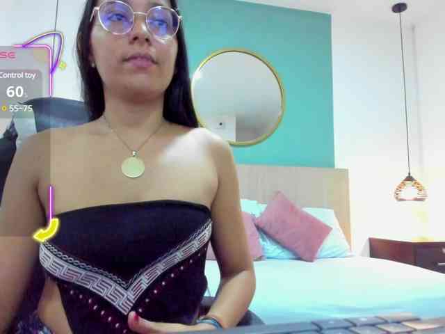 lucy-blue28 webcam