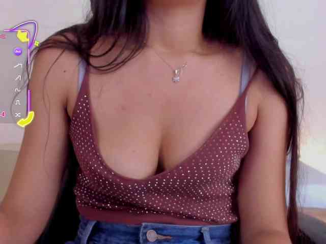 lucy-blue28 webcam