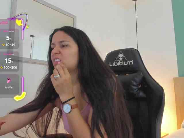 lucy-blue28 webcam